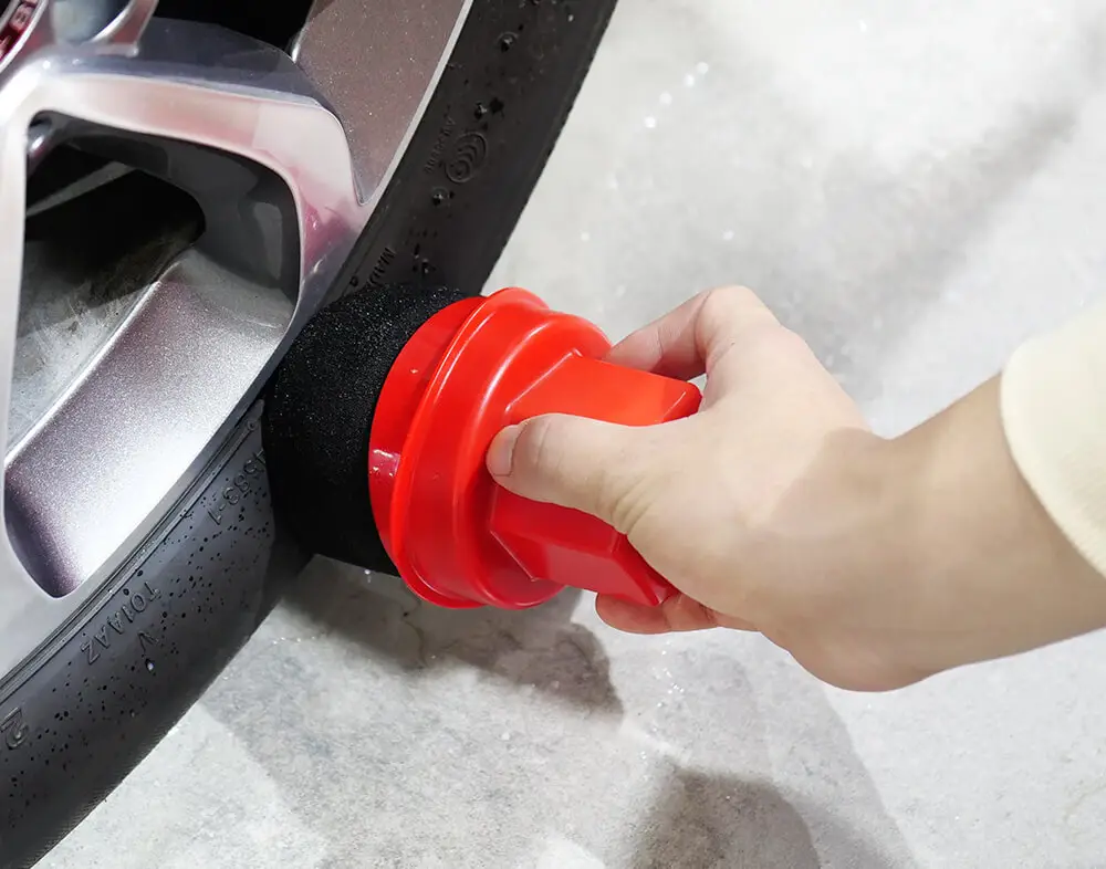 MaxShine Tire Dressing Applicator with Cover 9011021-3